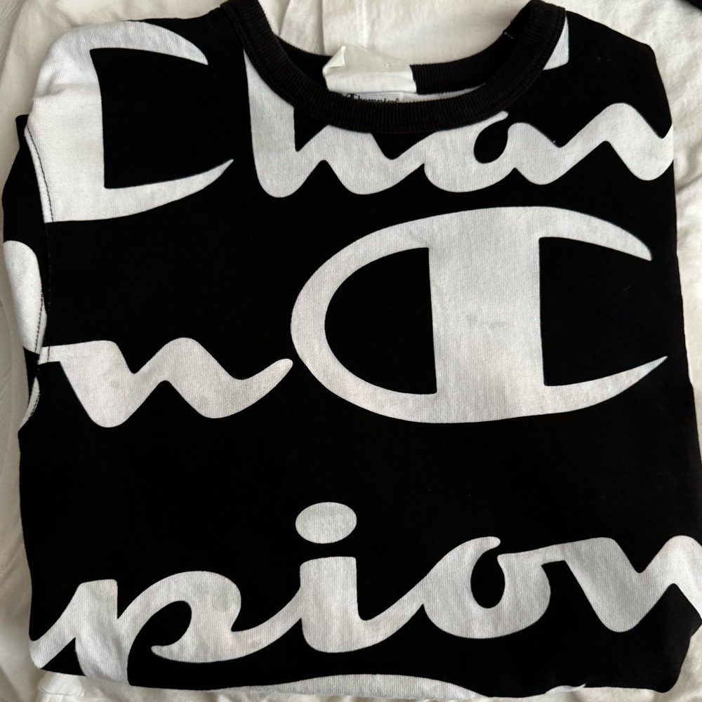 black&white champion shirt
